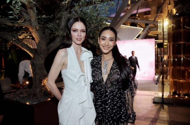  เรียบหรู ดูแพง! มิน-พีชญา บินลัดฟ้ากระทบไหล่คนดัง ในงานเลี้ยงการกุศล Amfar Gala Paris