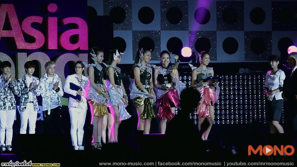 สาวๆ candy mafia โชว์“รำกินรี”ประชันเหล่าซุปตาร์ใน “2012 Asia Song Festival”	