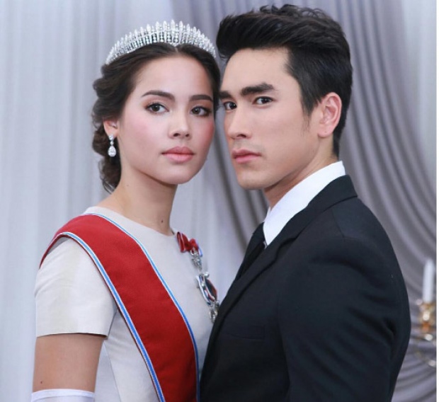 ณเดช์ - ญาญ่า โคตรหัวใจงาม!! ล้างห้องน้ำวัดแบบไม่ถือตัว!