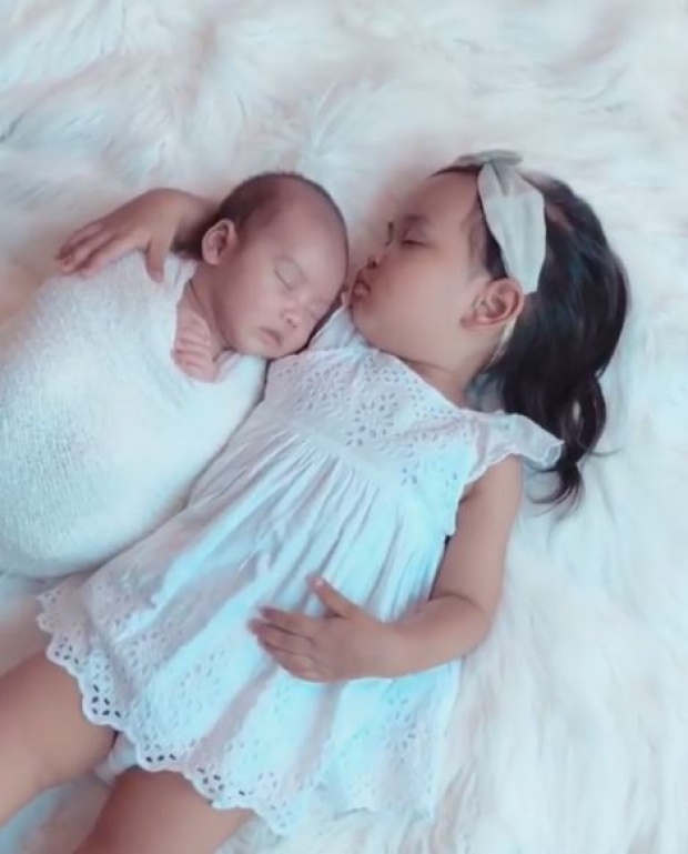 ส่องภาพ ‘เจ้าขา-เจ้าคุณ’ ลูก ‘กระแต ศุภักษร’ ในมาดนางแบบ-นายแบบ!