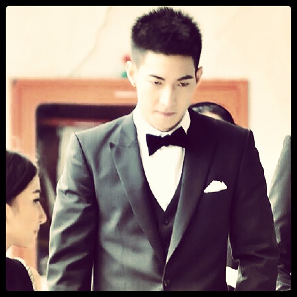 โตโน่ ภาคิณ