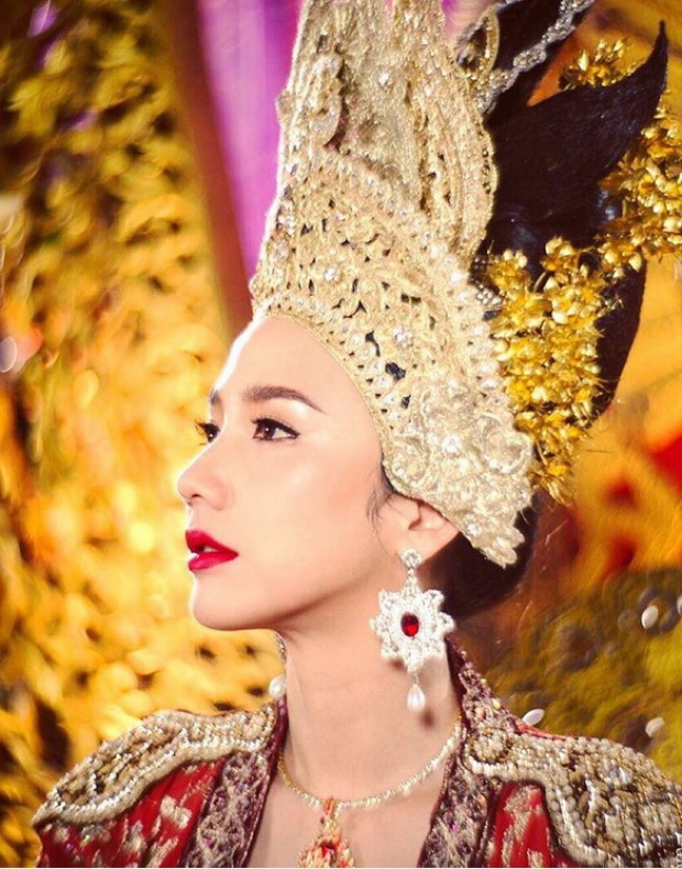 10 ภาพคัดเน้นๆ อั้ม พัชราภา สวย อลังกาลใน’เพลิงพระนาง’