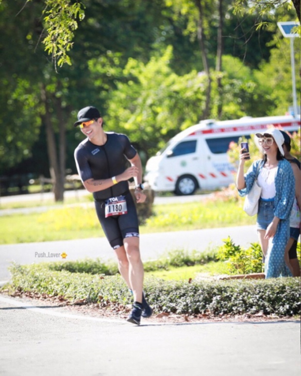 หวานมากก!!ส่องโมเมนต์ ดีเจพุฒ วิ่งเทิร์น จูบมือ จุ๋ย เติมพลัง(คลิป)