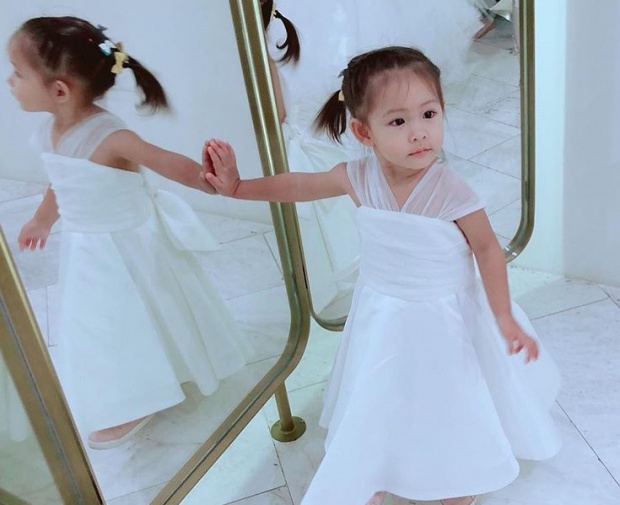 น่ารักสุดๆ! ‘แม่แอน’ พา ‘น้องริชา’ ฟิตติ้งชุด Flower Girl งานแต่ง ‘เจนี่-มิกกี้’