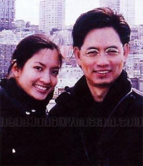 คุณ พ่อ อนุสร ของสาวแอฟ ทักษอร