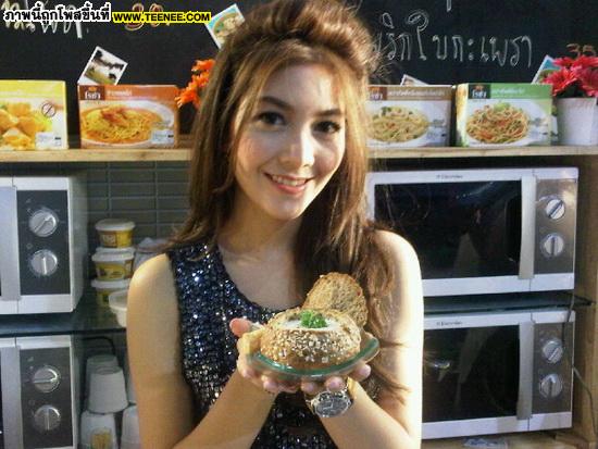 PiX :: วุ้นเส้น สาวเจ้าผู้ครองหัวใจ ชาคริต