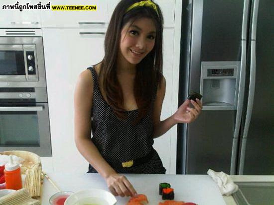 PiX :: วุ้นเส้น สาวเจ้าผู้ครองหัวใจ ชาคริต