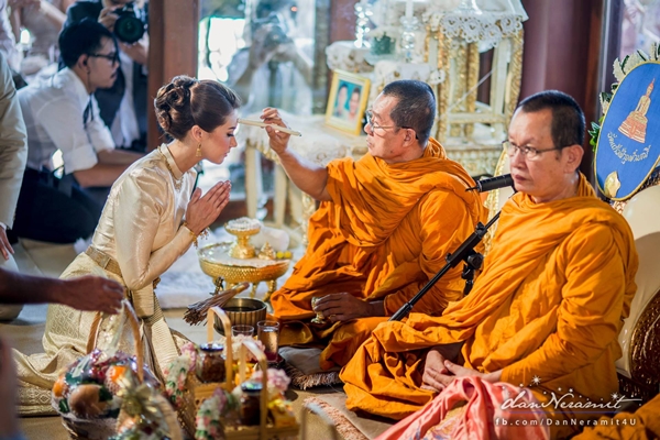 บรรยากาศงานแต่งงาน ของ ซี ศิวัฒน์ - เอมี่ กลิ่นประทุม