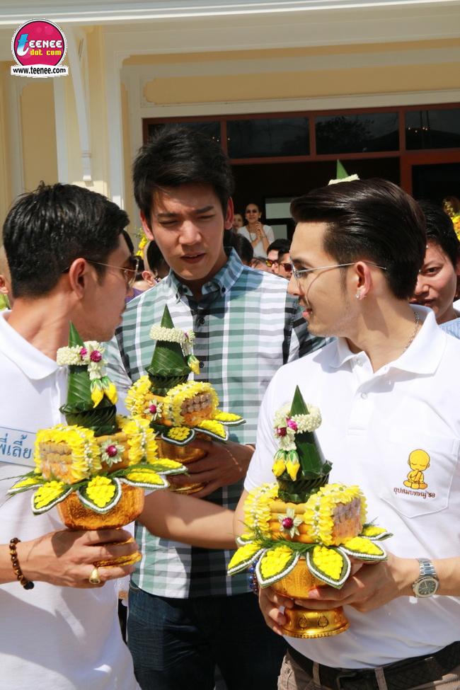 เหล่าดาราหนุ่มหล่อ ร่วมงานบุญ อุปสมบทหมู่ ค่ายทีวีซีน