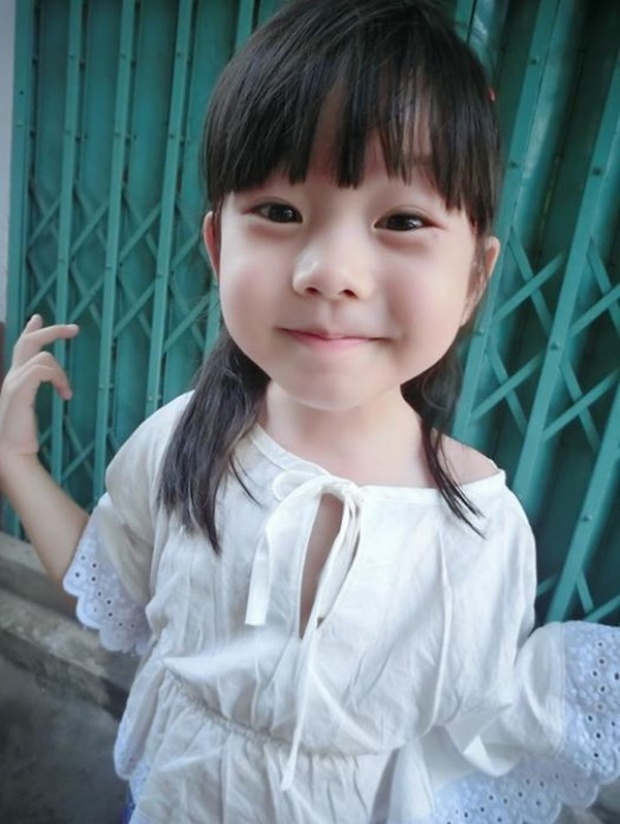 น่ารักอ่ะ! น้องลูกแพร เด็กน้อยจากคลิป หนูขอโทษ หนูขี้เม้าท์กับเพื่อน