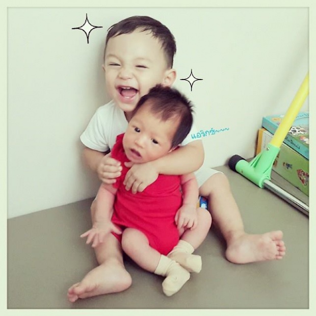 Hot!! รวมภาพลูกชายกับคุณพ่อปีเตอร์  