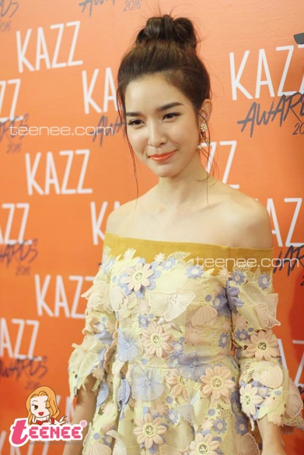 รวมแฟชั่นนางเอก ร่วมเฉิดฉายในงาน Kazz Awards 2016