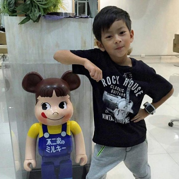 ส่องภาพ น้องคีตะ ลูกชาย ลีโอ พุฒ หล่อโดนใจในวัย 7 ขวบ