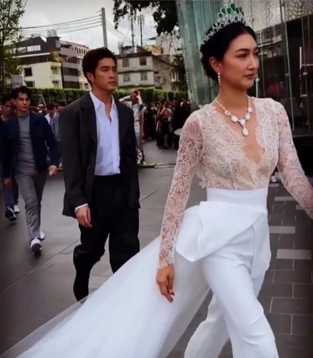 สวยทุกมุม! “แพนเค้ก เขมนิจ” สวมมงเดินแบบ  “TheLongestRunway” บอกเลยงามดังเจ้าหญิง