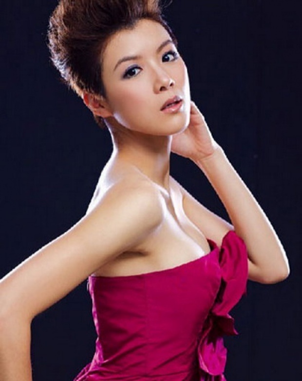 Yeung Sze-Ki Miss Hong Kong 2006