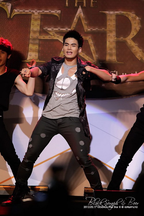 PIC ฮั่น เดอะสตาร์ จาก งานวันเปิดตัวอัลบั้ม