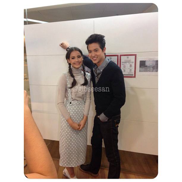 เจมส์ จิรายุ - ญาญ่า อุรัสยา