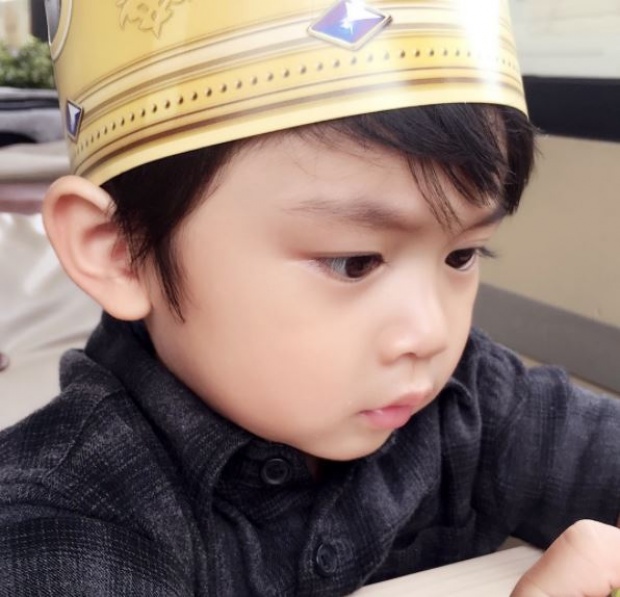 อัปเดตภาพ “น้องเลโก้” ลูกชายของคุณพ่อ “เอ พศิน” บอกเลยยิ่งโตยิ่งหล่อมาก!!!