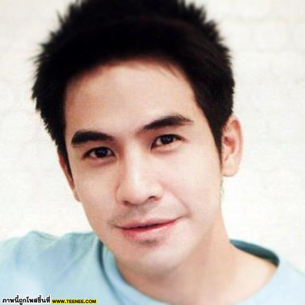 pic:หนุ่มหล่อเจ้าของรอยยิ้มอบอุ่นโป๊ป 