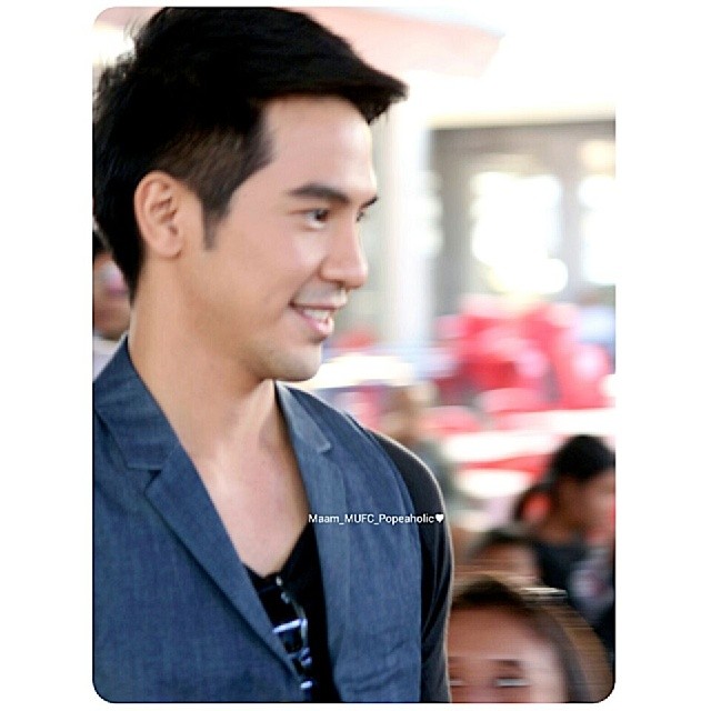 โป๊บ ธนวรรธน์