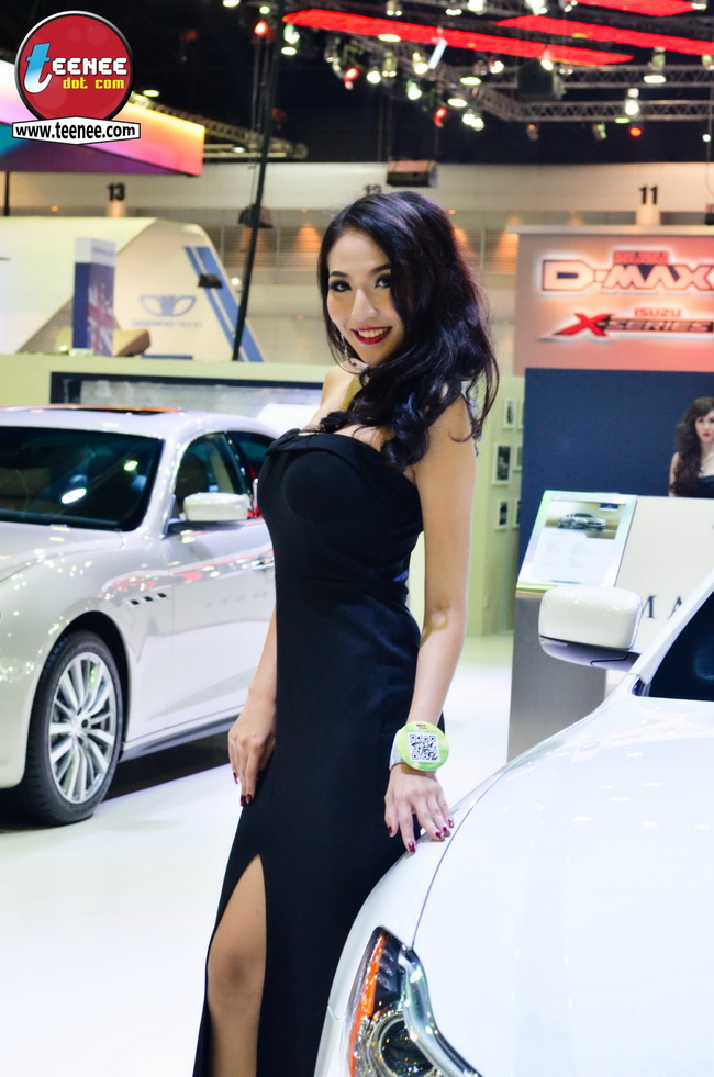 ลึกลับ น่าค้นหา กับสาวสวย จาก MASERATI