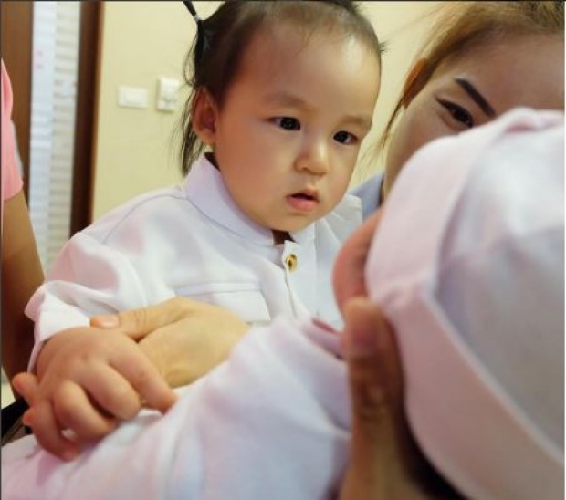 ชมภาพชัด น้องออเกรซ ลูกสาวคนที่ 4 ของพ่อเปิ้ล - แม่จูน