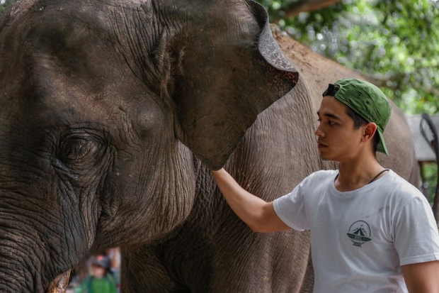   แฟนคลับแอบหวีดเบาๆ หลัง อเล็กซ์ เรนเดลล์ แชะภาพคู่ เกรท วรินทร พร้อมคำบอกรัก 