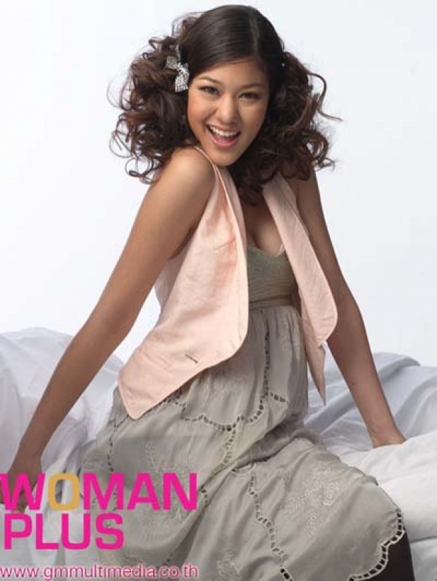 พิตต้า สาวสวย เสียงเซ็กซี่ จากนิตยสาร Womanplus