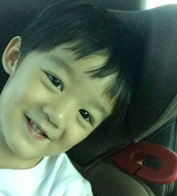 น้องณดล ลูกชาย กบ สุวนันท์ ความน่ารักที่ติดตัวมาตั้งแต่เกิด