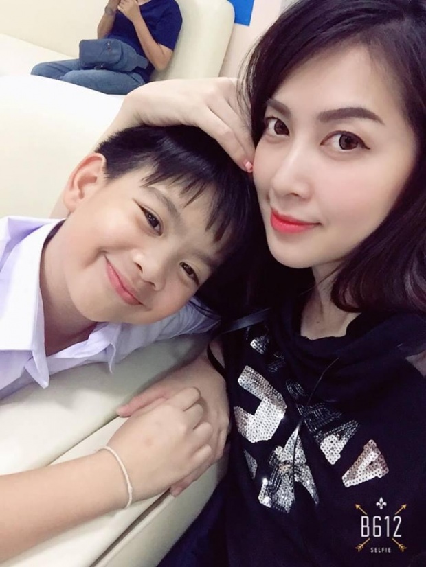 เปิดภาพ น้องแอร์บัส ลูกชายคนเดียวของ โอ วรุฒ ปัจจุบันอายุ 9 ขวบแล้ว ฉายแววหล่อตามพ่อ!