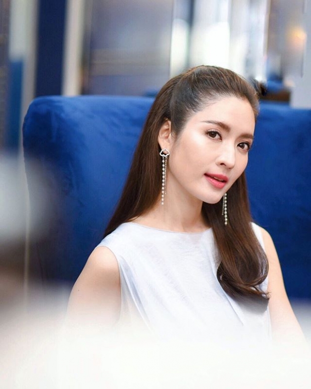 พาส่องความสวย! “แอฟ ทักษอร” หลังออกงานอีเว้นท์ด้วย “ลุคสุดหวาน” 