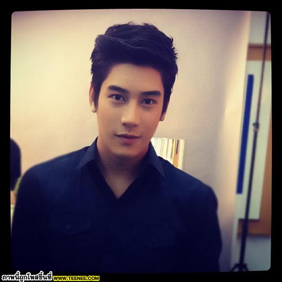 เคน ภูภูมิ หล่อใส ราศีหนุ่มฮอตจับ