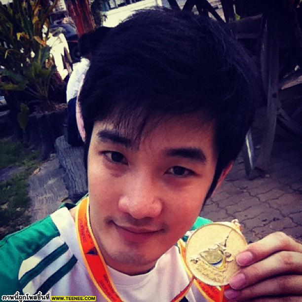 อ้วน รังสิต หล่อล่ำในแบบนักกีฬา