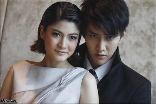 Pic: เปิดวิกบิ๊ก 3 รวมดาราชั้นนำ ประชันสวยหล่อ[2]