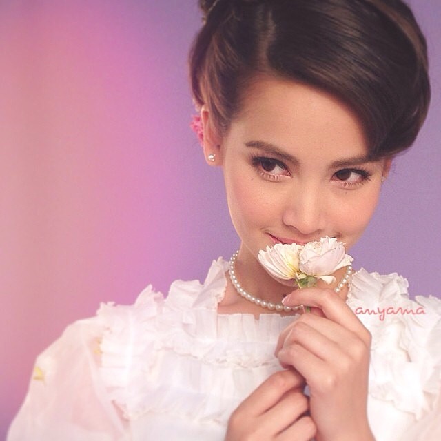 ญาญ่า อุรัสยา นางเอกสุดน่ารัก แสนทะเล้น