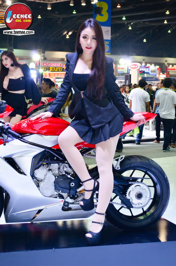 เปรี้ยว เท่ห์! สไตล์ สาวๆ จาก MV Agusta