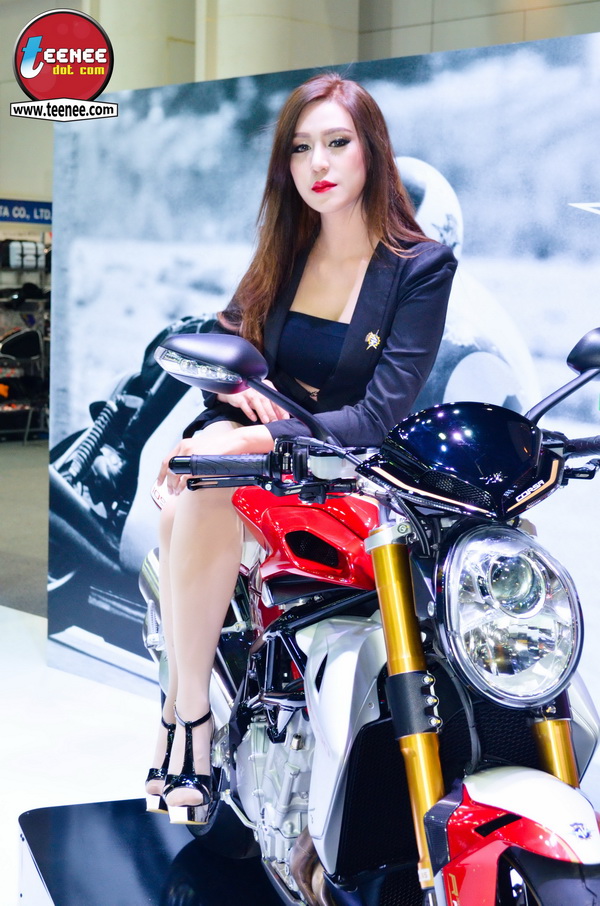 เปรี้ยว เท่ห์! สไตล์ สาวๆ จาก MV Agusta