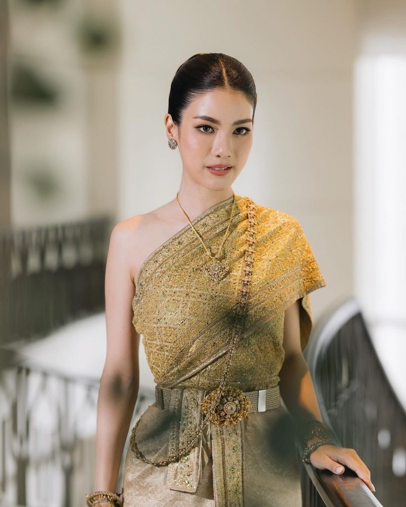 เปิดภาพลูกสาวนักการเมืองดัง ใส่ชุดไทยสง่างามวิวาห์เเฟนหนุ่มพันล้าน