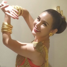 Pic : หญิง รฐา สวยงดงามในชุดไทย