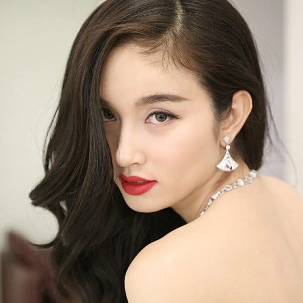 ยังไม่มีใครแทนที่เธอ...สวยขนาดที่สาวๆยังอาย ปอย ตรีชฎา