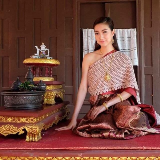 นางเอกดังประชันโฉมใส่ชุดไทย สวยสง่าเลอค่าน่ามอง