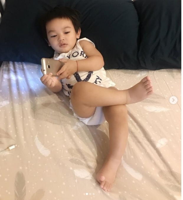 อัพเดตพัฒนาการ น้องลีออง ลูกชายคนเล็ก เสก โลโซ ยิ่งโตยิ่งคูลยิ่งเท่ห์