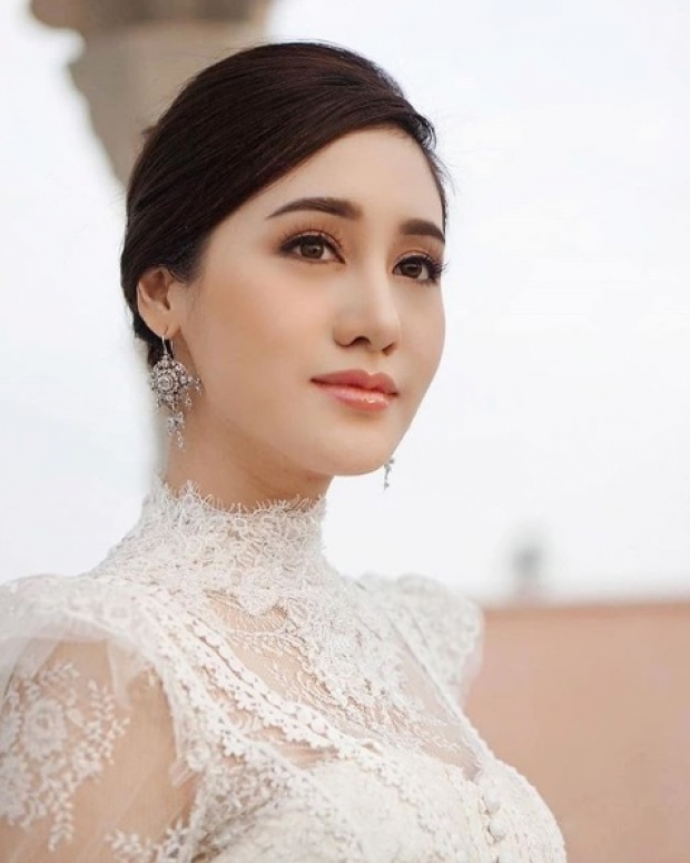 เเบบไหนก็สวย พิม พิมประภา เเต่งชุดอ่าวหญ่าย สวยทุกองศา