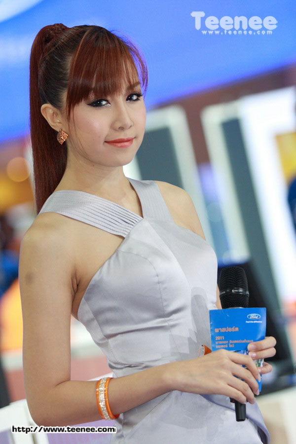  พริตตี้สาวสวย ค่าย "Ford"