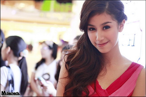 มิ้นต์ ชาลิดา สาวสวยหน้าคม