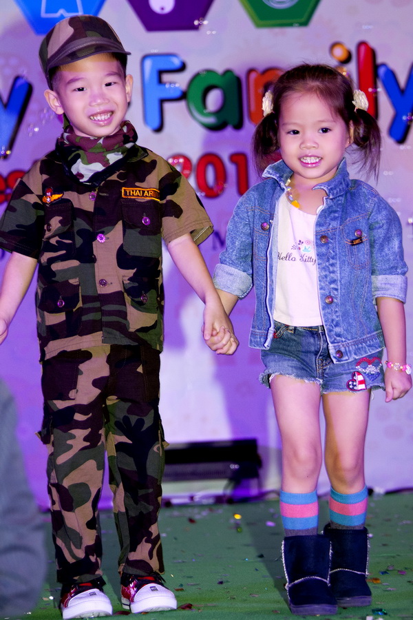 พิธีเปิดงาน Baby & Family Festival 2012