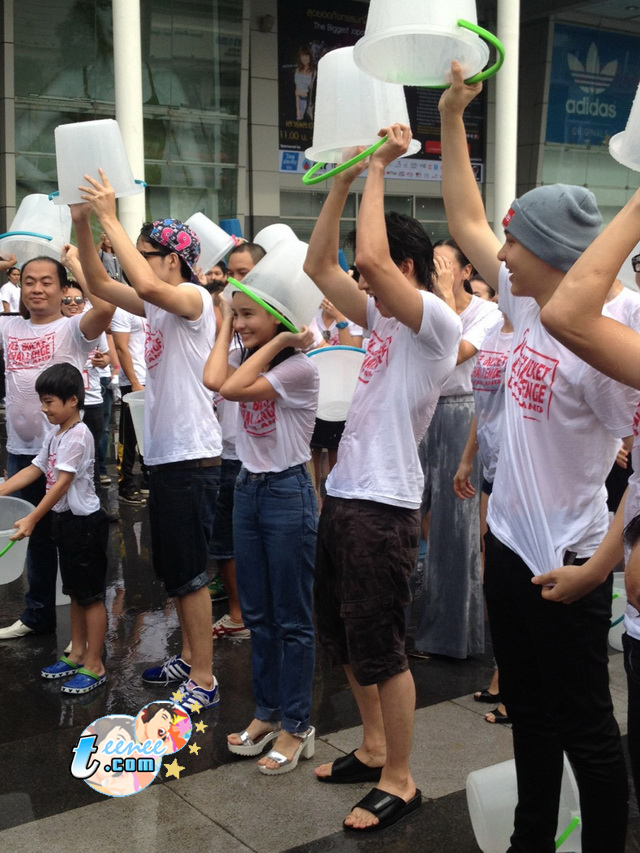  จีนรับคำท้าไทย จัด Global Ice Bucket Challenge สิงคโปร์รอลุ้น!!