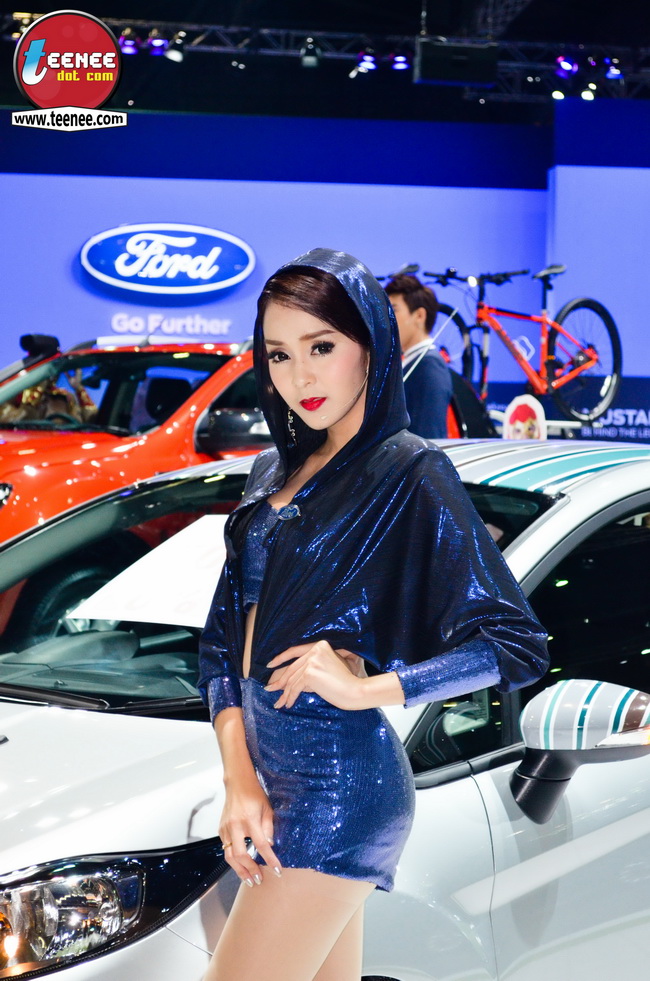 เรียวขา สวยเนียน! ของ สาวๆจาก FORD