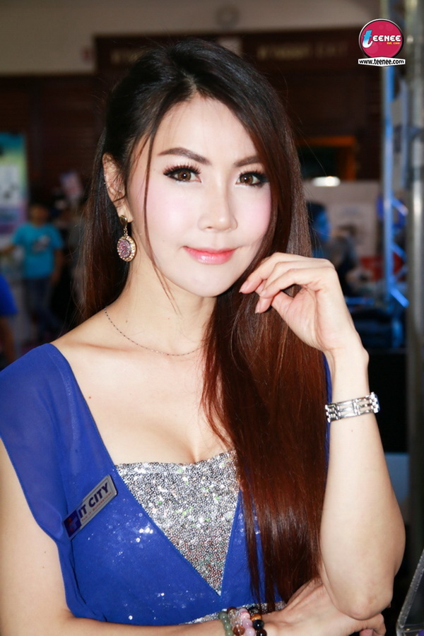 พริตตี้สาวสุดซี๊ด...ชวนหนุ่มๆน้ำลายหก 5