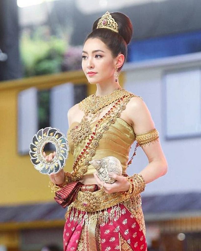 มัดรวมลุค เบลล่า ยืนหนึ่งตำแหน่งนางสงกรานต์3ปีสวยจึ้งไม่หยุด